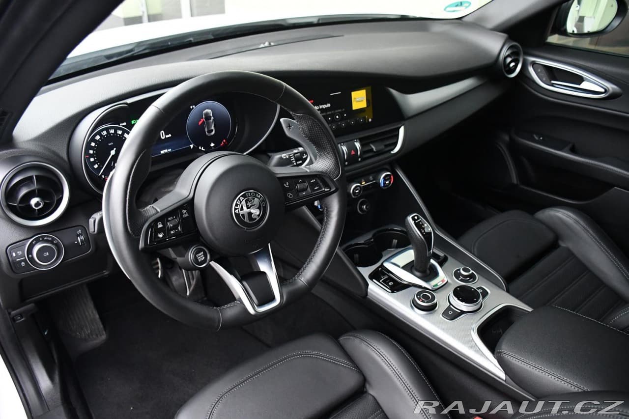 2024 Alfa Romeo Giulia - 15