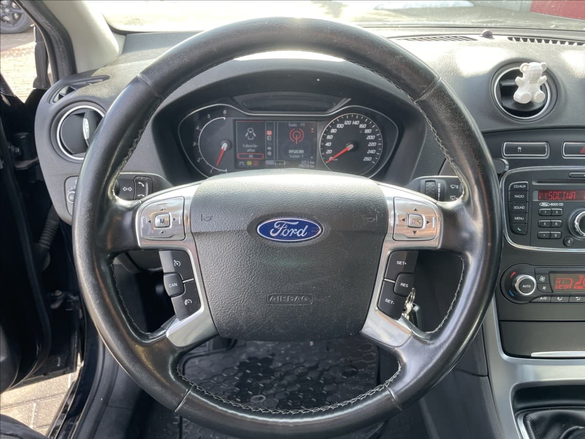 2012 Ford Mondeo - 14