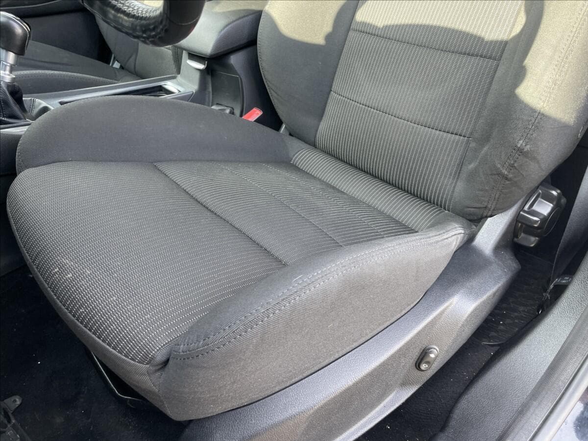 2012 Ford Mondeo - 19