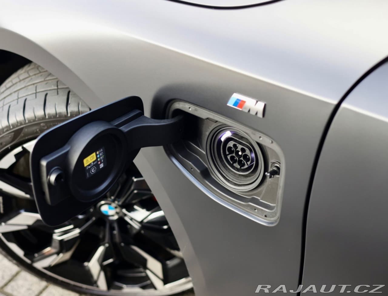 2025 BMW 5-Series - 4