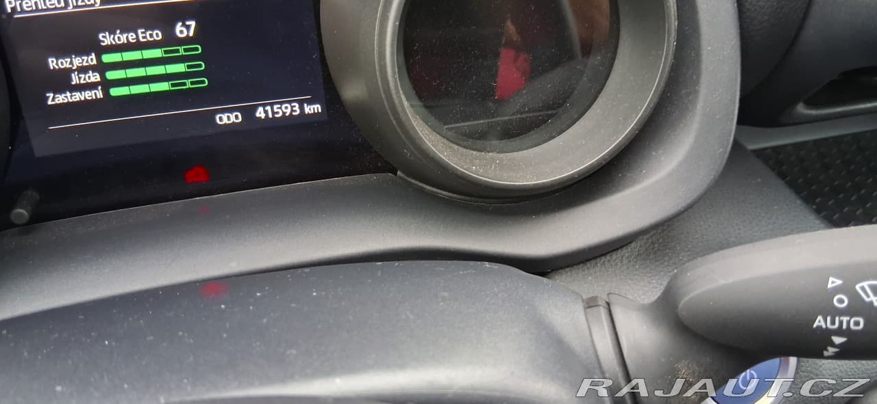 2023 Toyota Yaris - 10