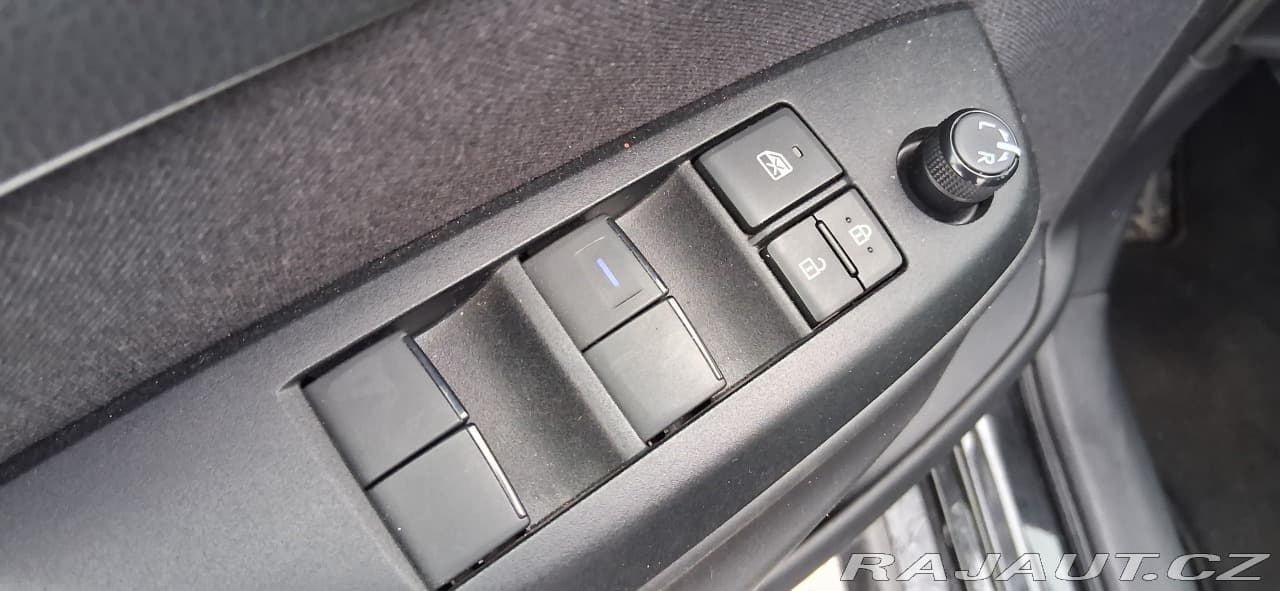 2023 Toyota Yaris - 7