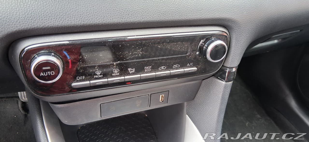 2023 Toyota Yaris - 9