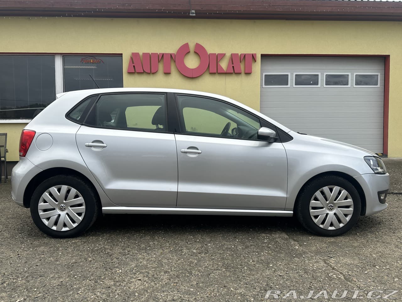 2010 Volkswagen Polo - 2