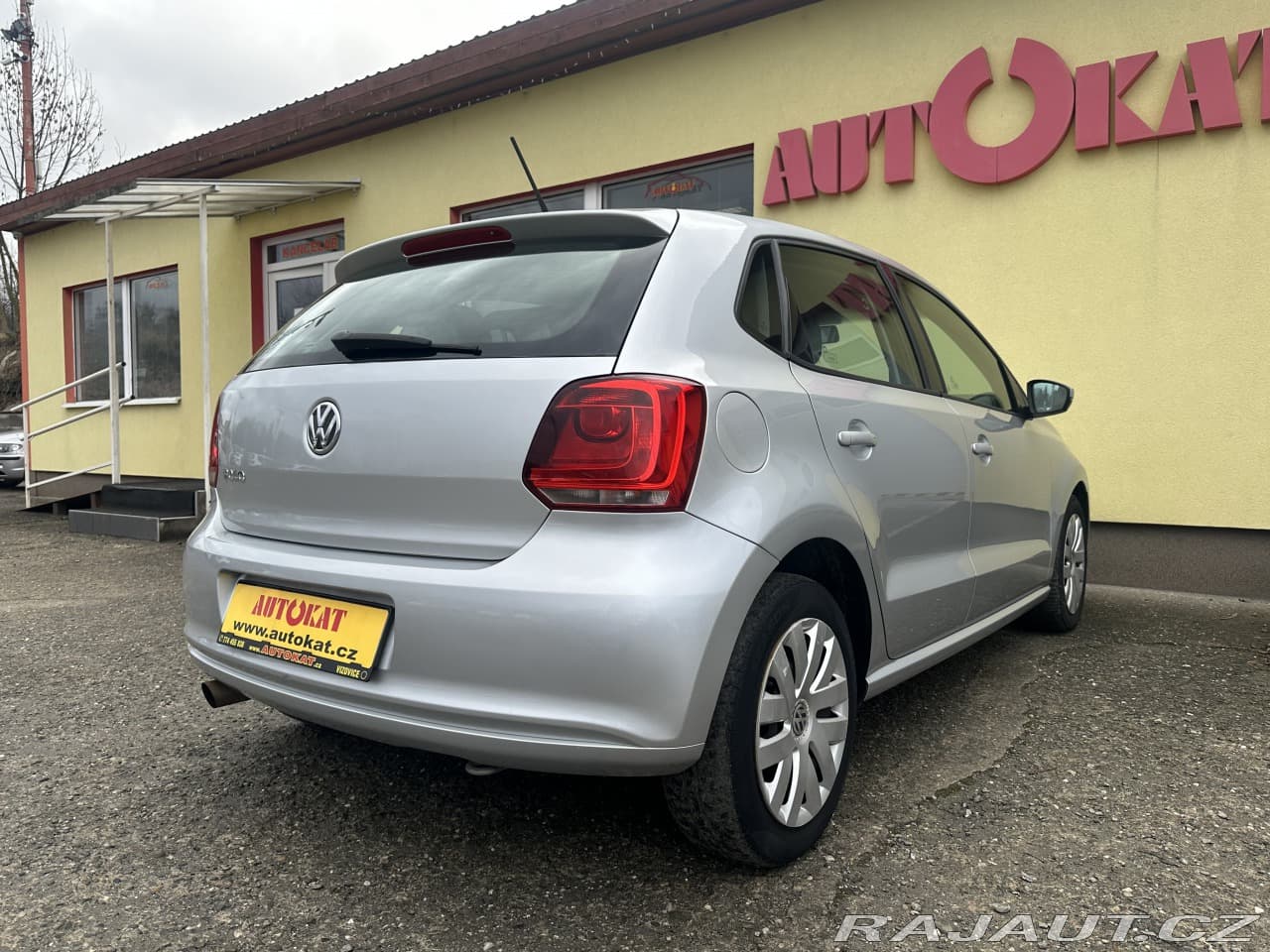 2010 Volkswagen Polo - 3