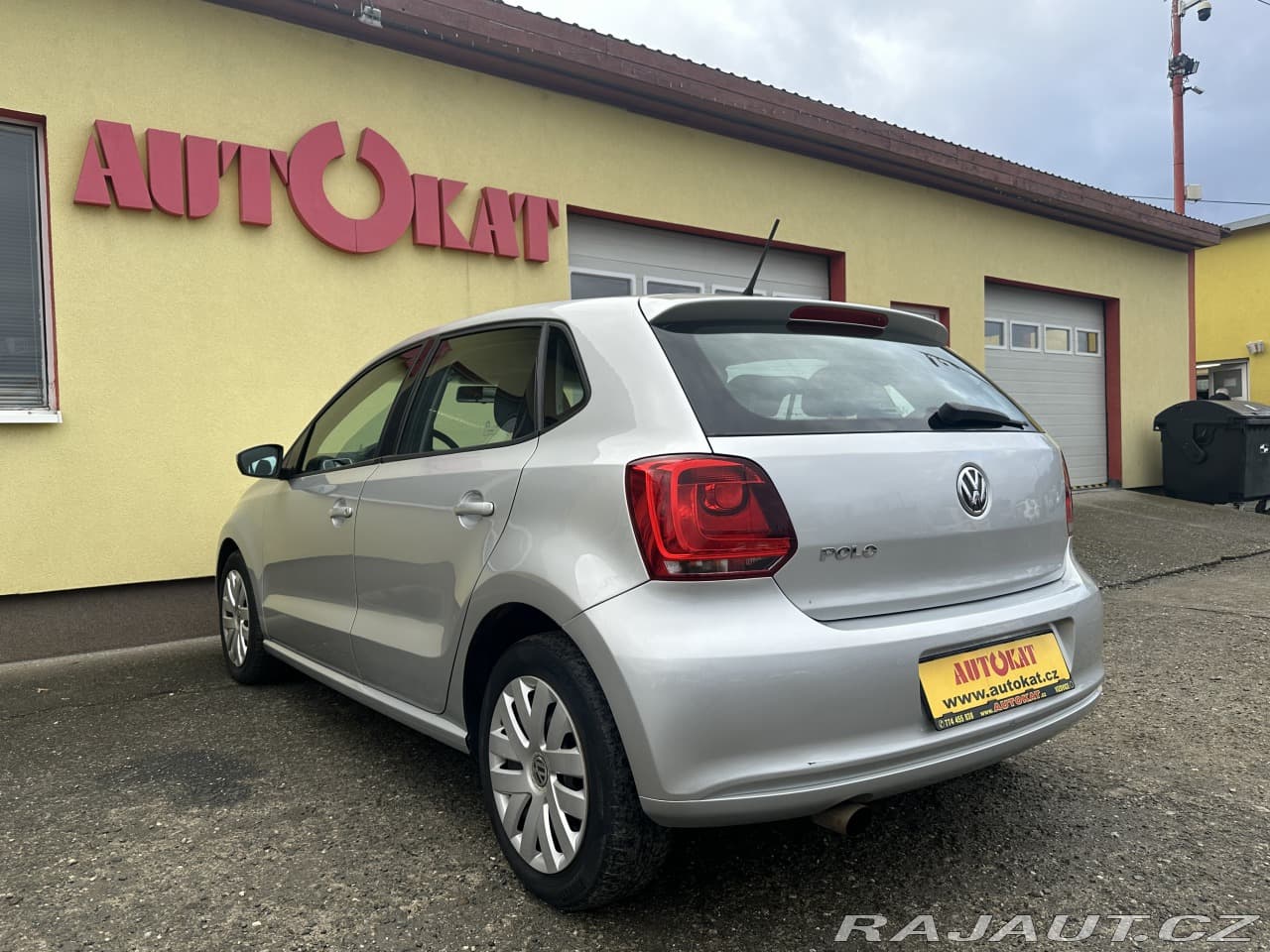 2010 Volkswagen Polo - 5