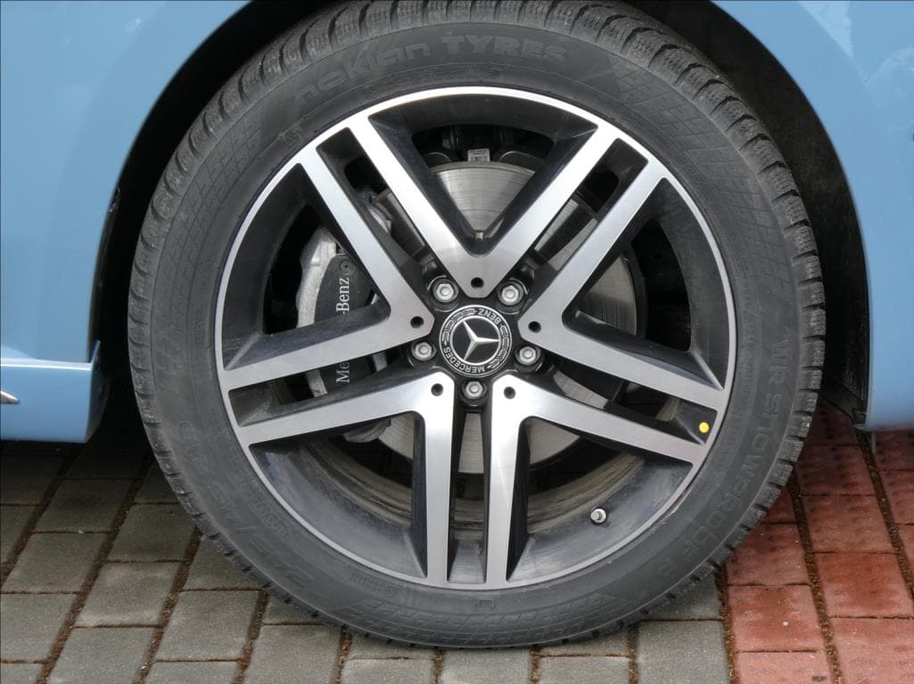 2026 Mercedes-Benz V-Class - 10