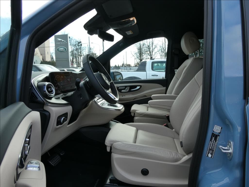 2026 Mercedes-Benz V-Class - 11