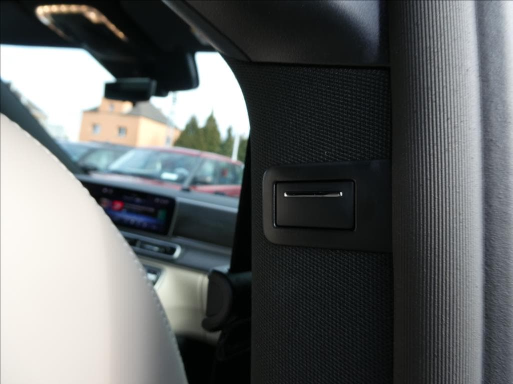 2026 Mercedes-Benz V-Class - 20