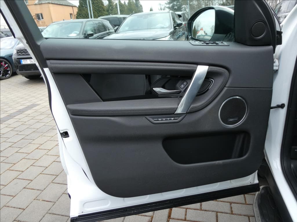 2023 Land Rover Ostatní - 13