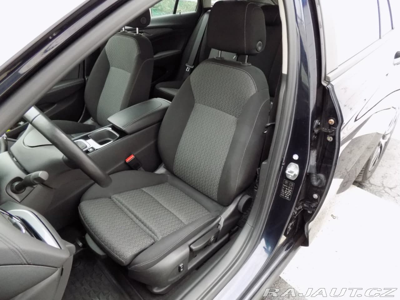 2020 Opel Insignia - 14