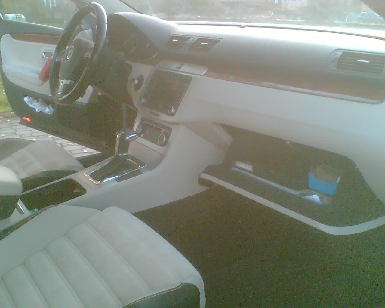 2010 Volkswagen Passat - 6