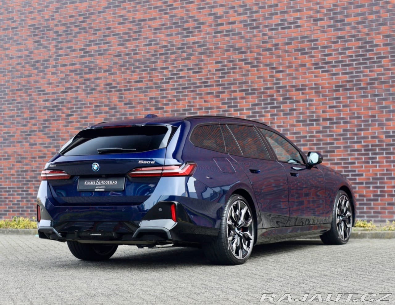 2025 BMW 5-Series - 15