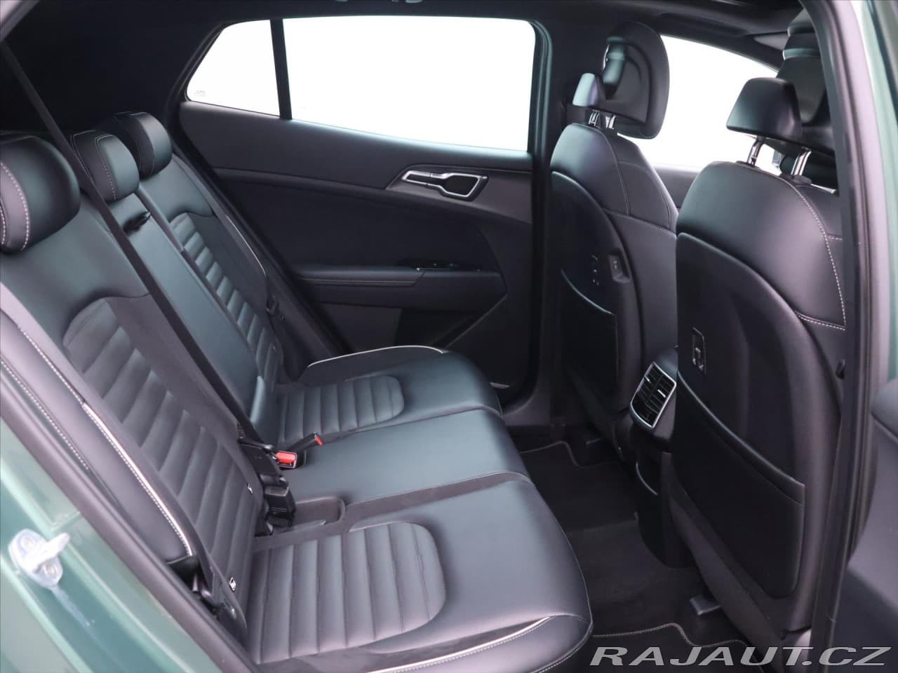 2022 Kia Sportage - 16