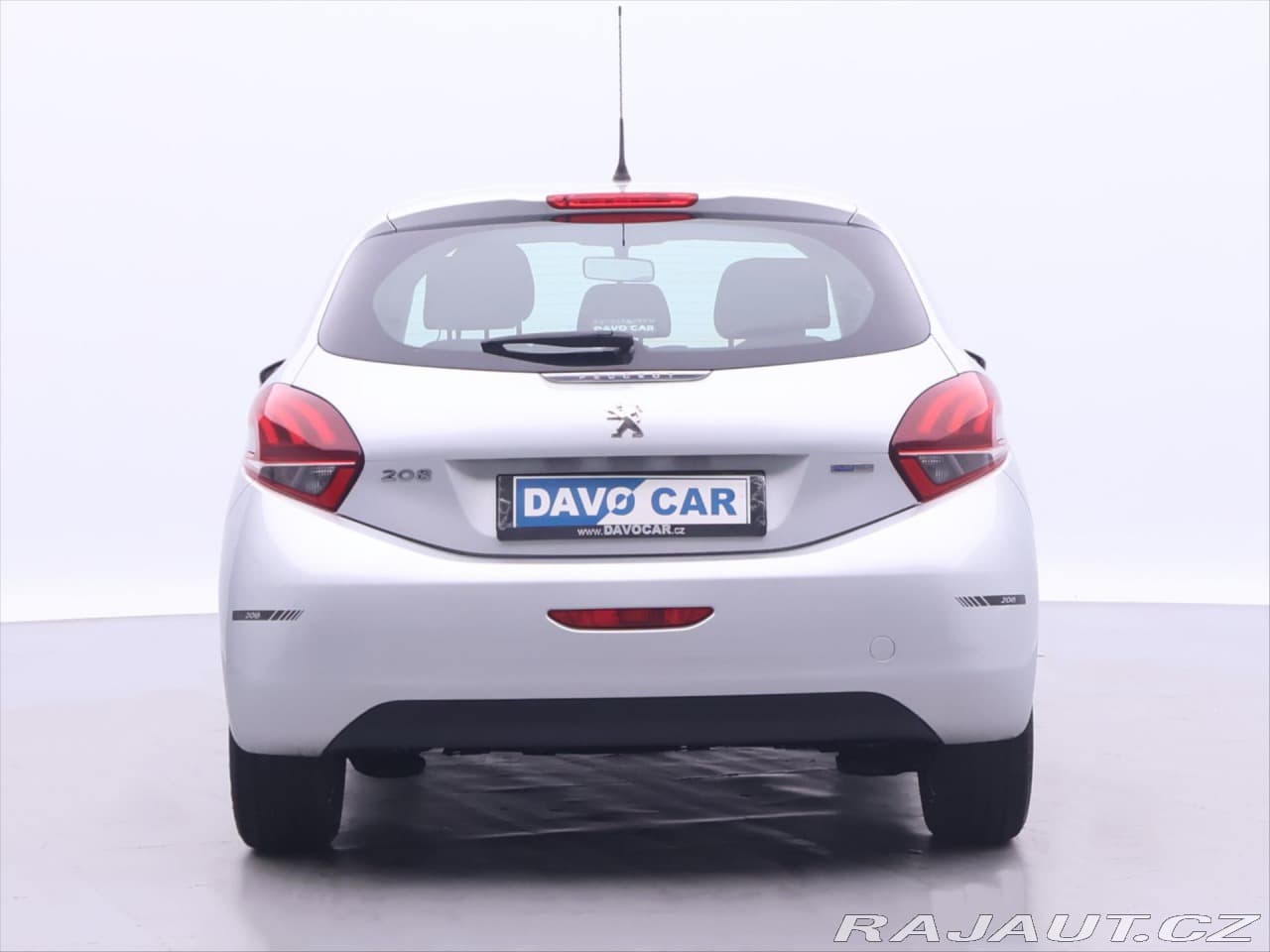 2017 Peugeot 208 - 6
