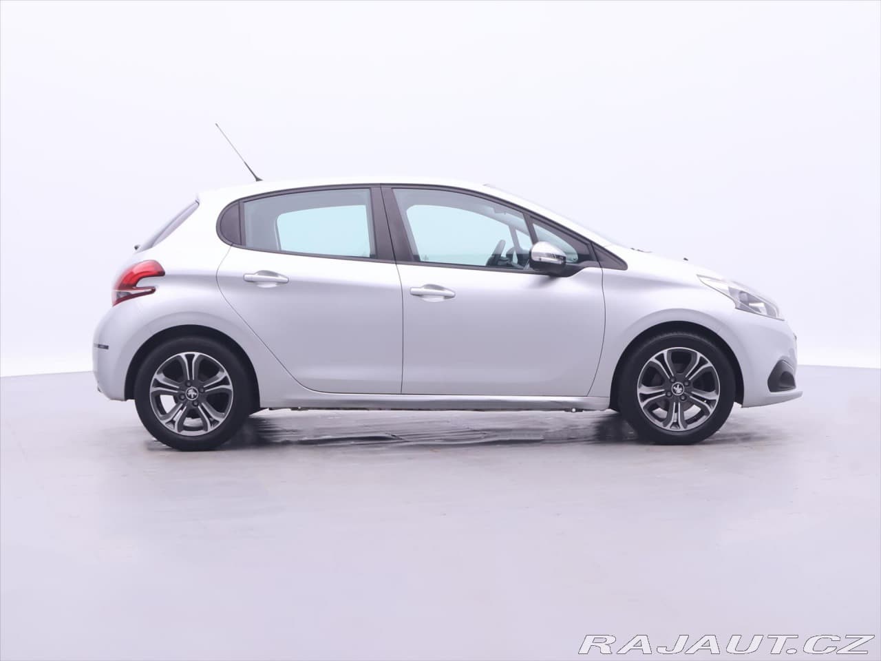 2017 Peugeot 208 - 8