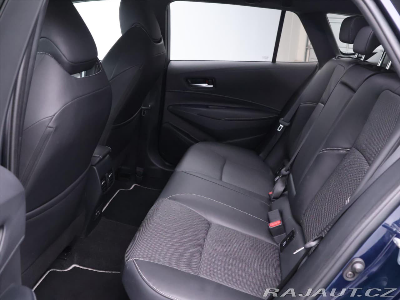 2024 Toyota COROLLA - 16