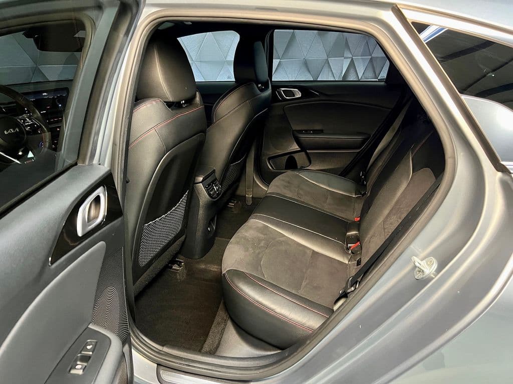 2022 Kia Proceed - 11