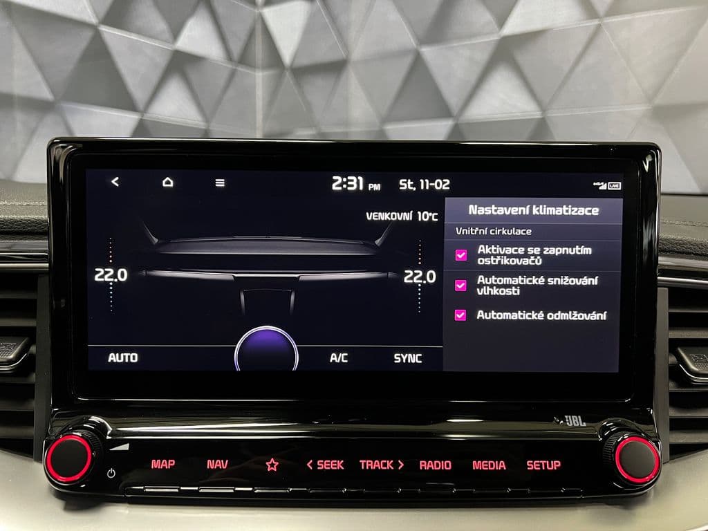 2022 Kia Proceed - 18