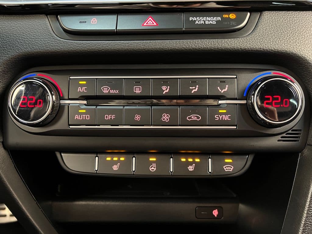 2022 Kia Proceed - 19