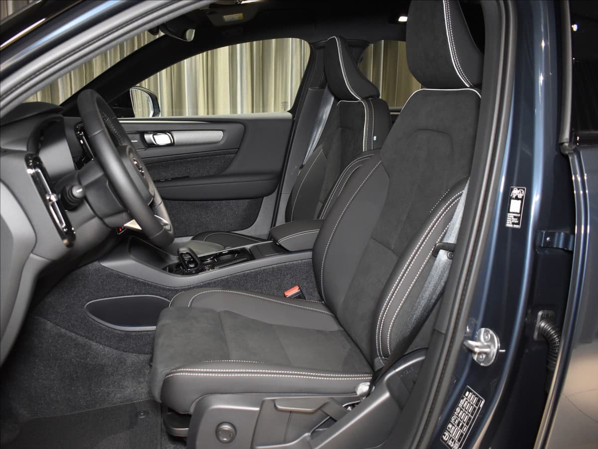 2025 Volvo Ec40 - 10