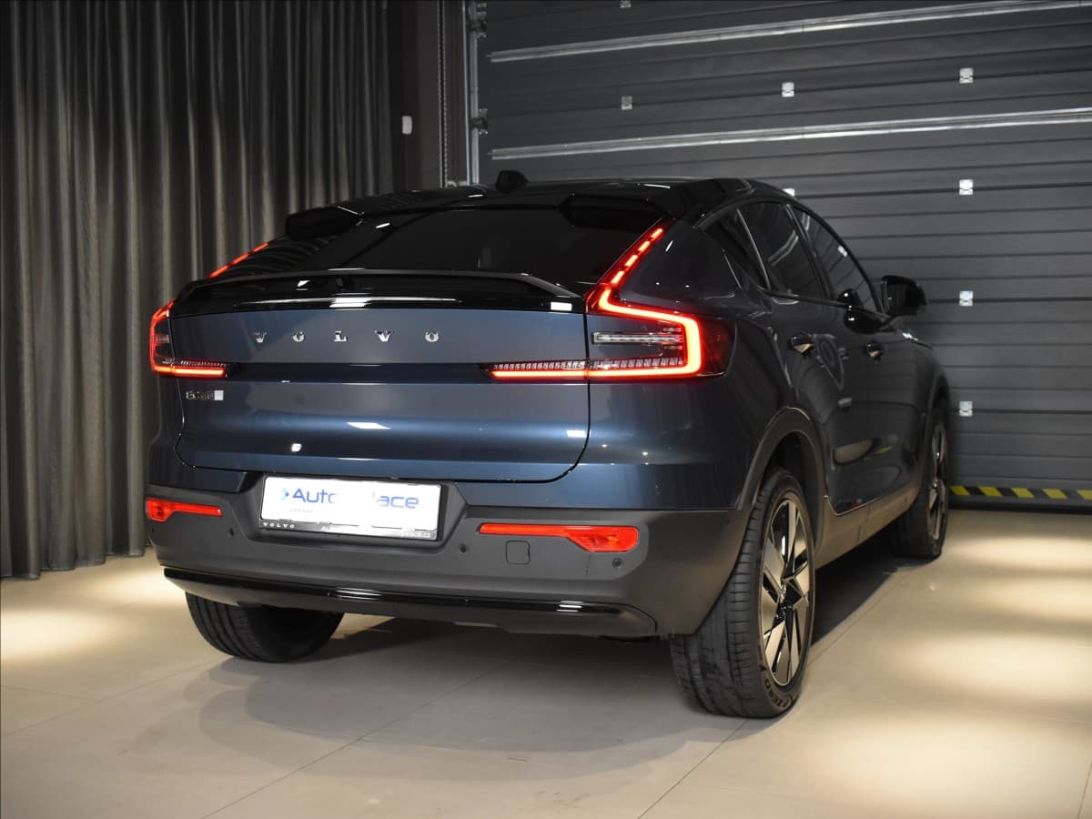 2025 Volvo Ec40 - 4