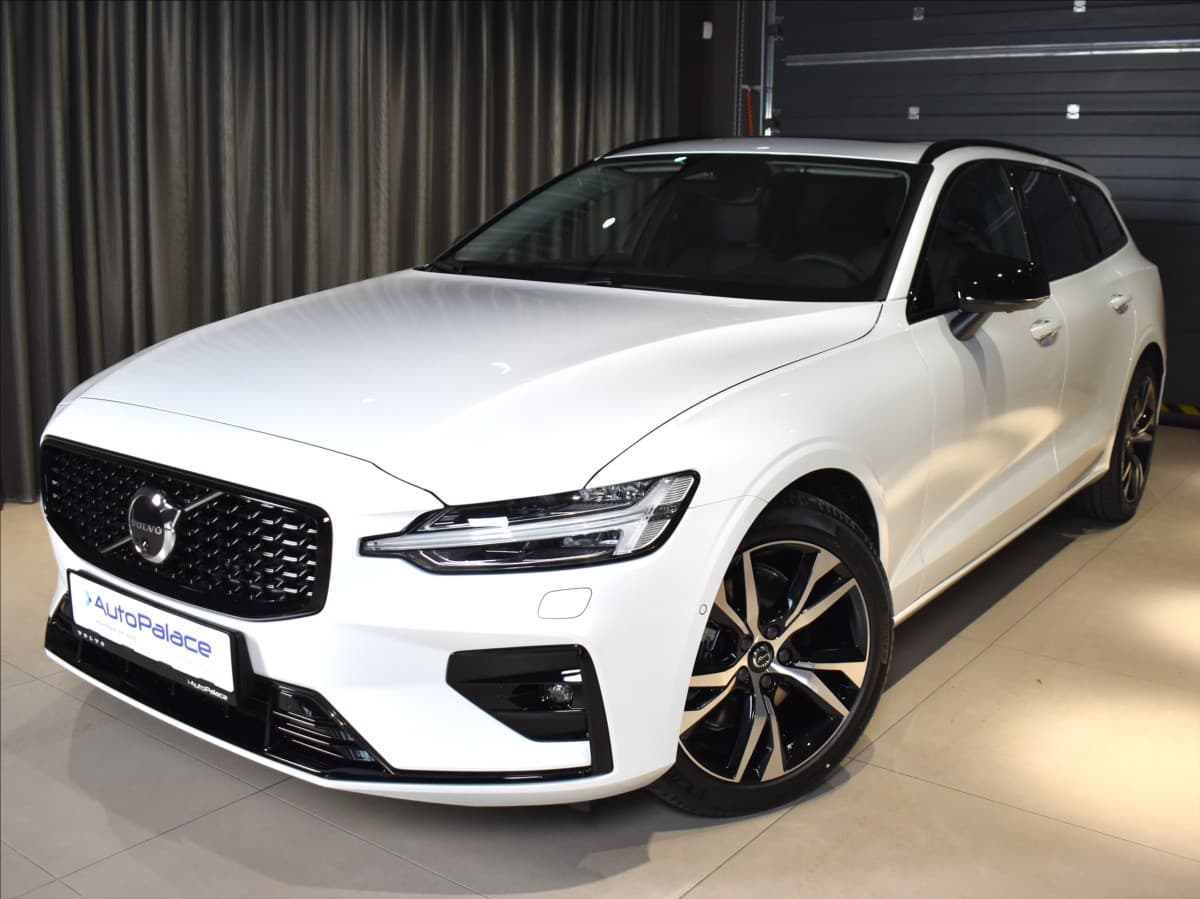 Volvo V60 2,0 B4  Ultra Dark