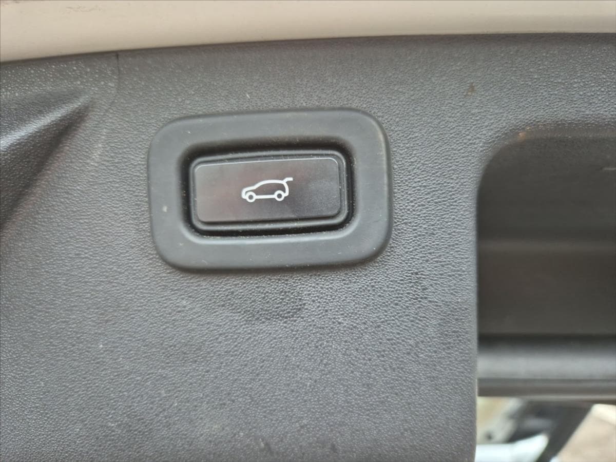 2020 Land Rover Ostatní - 12