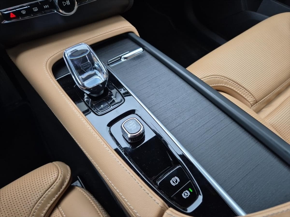 2023 Volvo Xc90 - 17