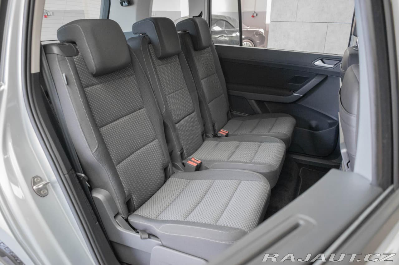 2023 Volkswagen Touran - 12