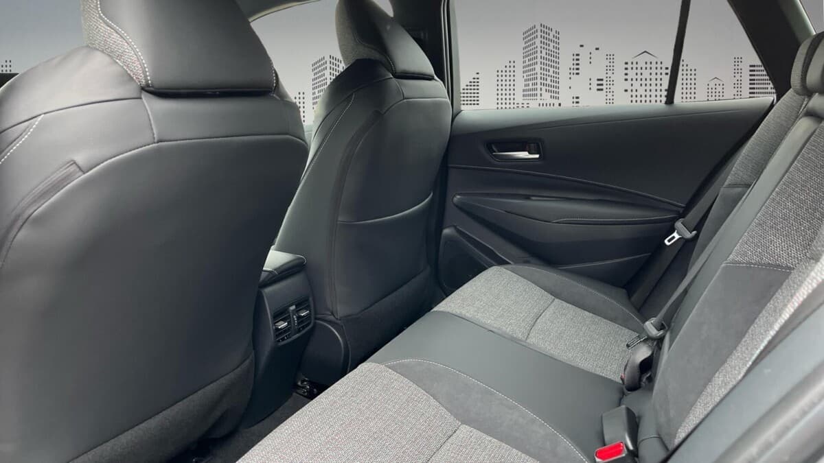 2025 Toyota Corolla - 7