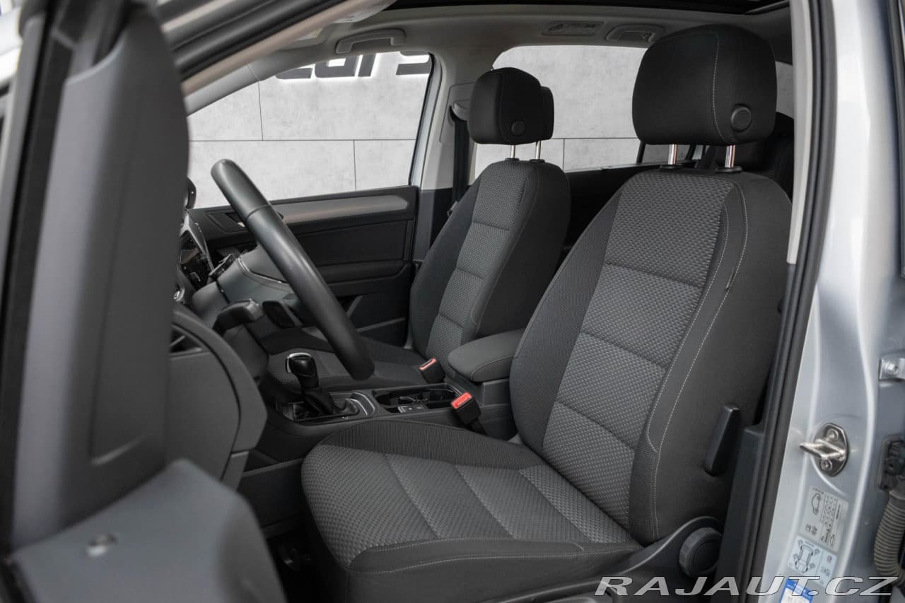 2023 Volkswagen Touran - 11