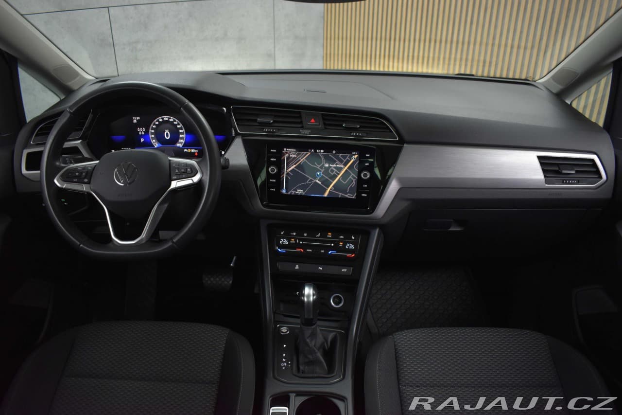 2023 Volkswagen Touran - 8