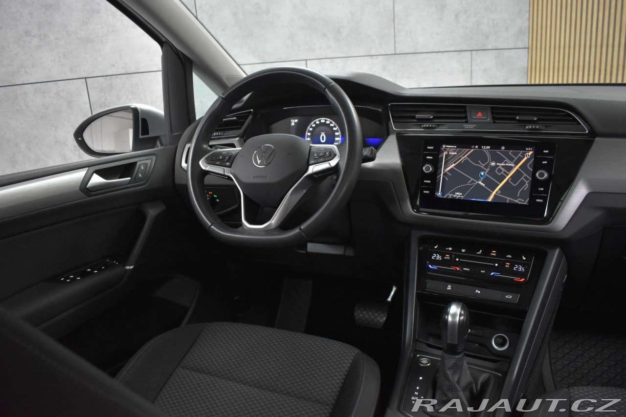 2023 Volkswagen Touran - 9