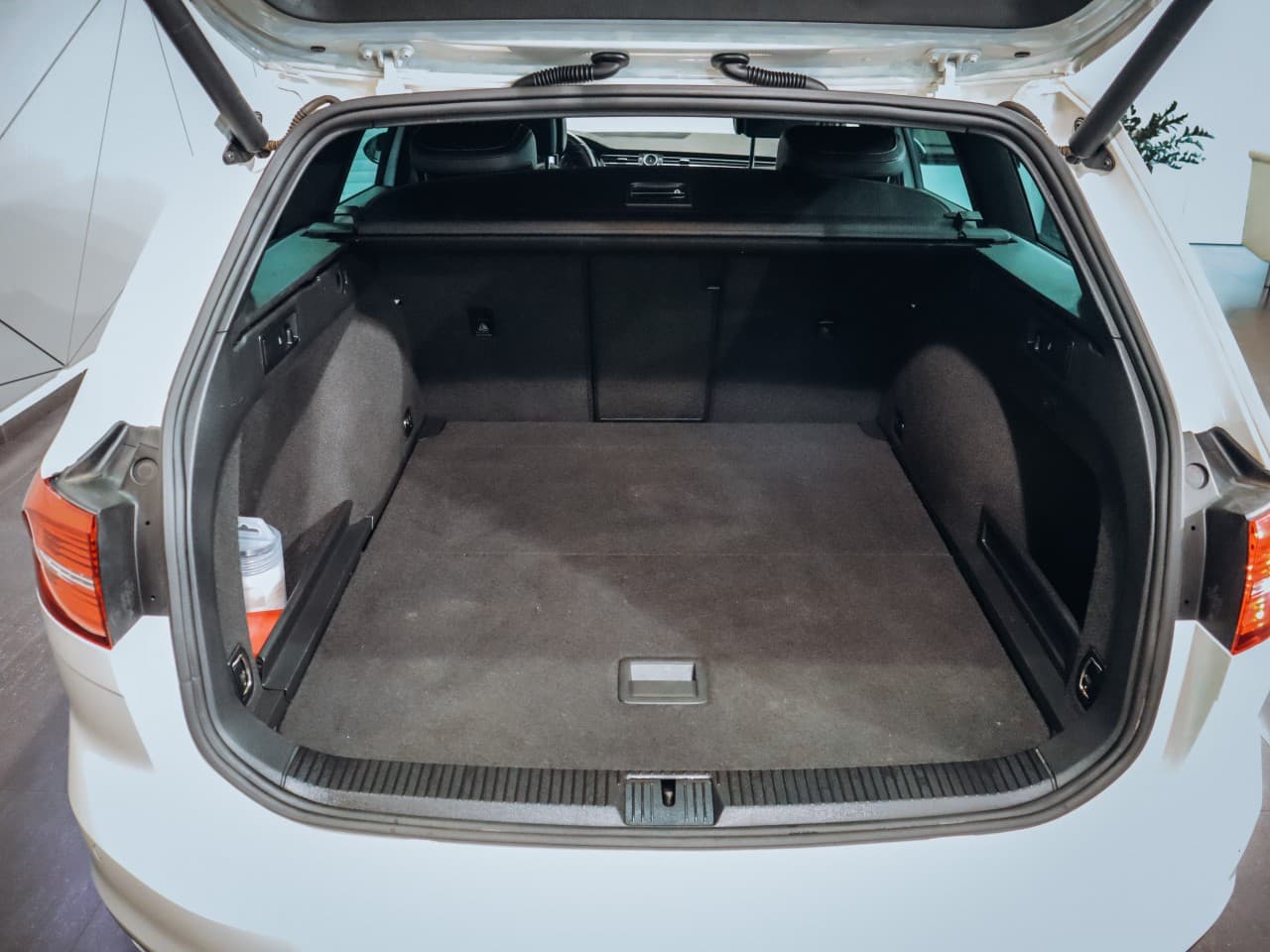 2019 Volkswagen Passat - 6