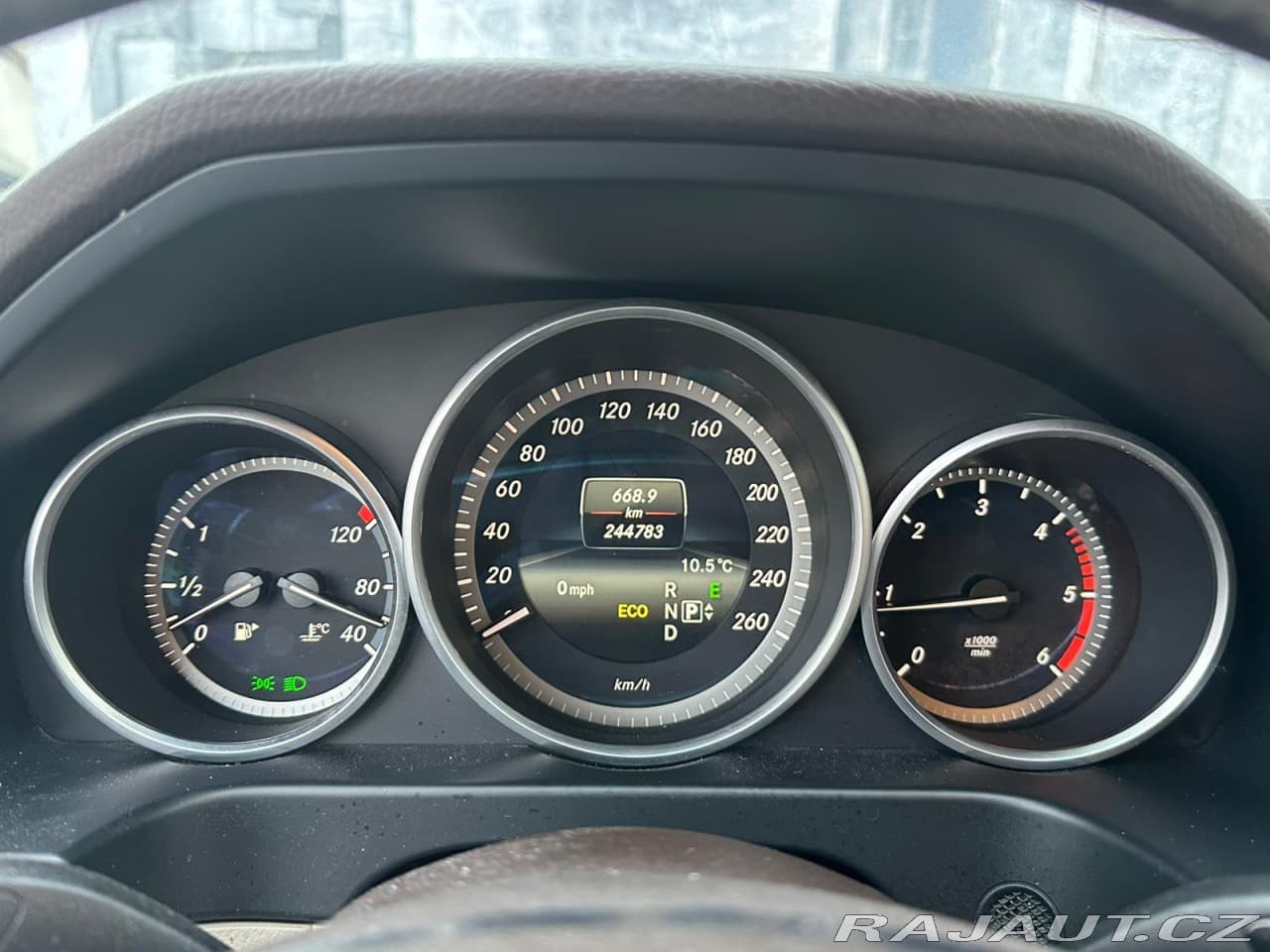 2015 Mercedes-Benz E-Class - 17