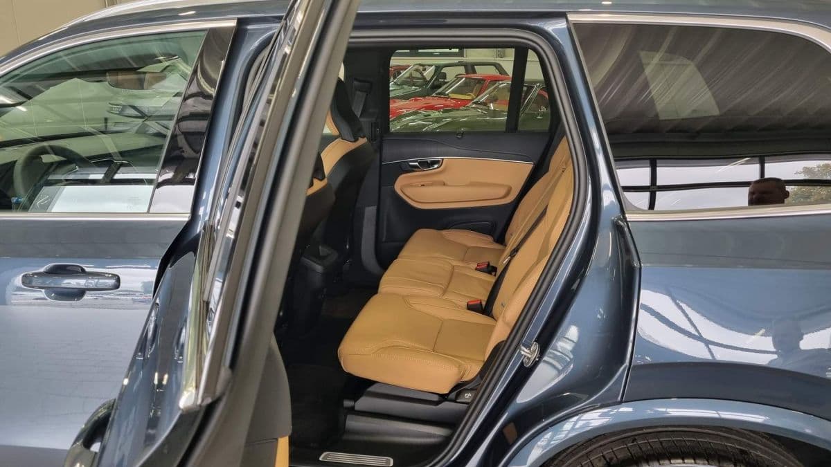 2025 Volvo Xc90 - 16