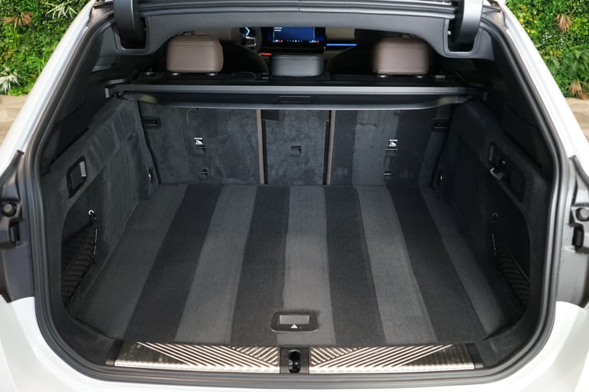 2024 BMW 5-Series - 18