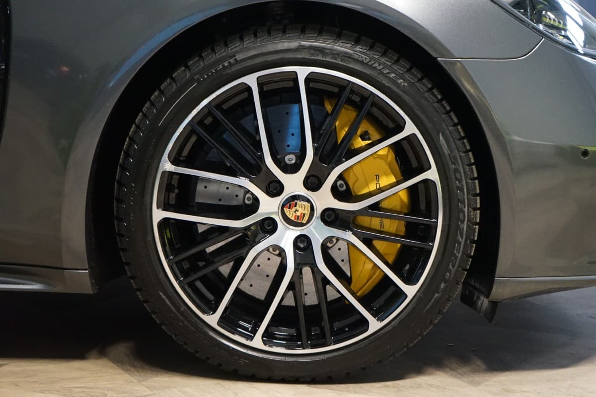 2022 Porsche Panamera - 10