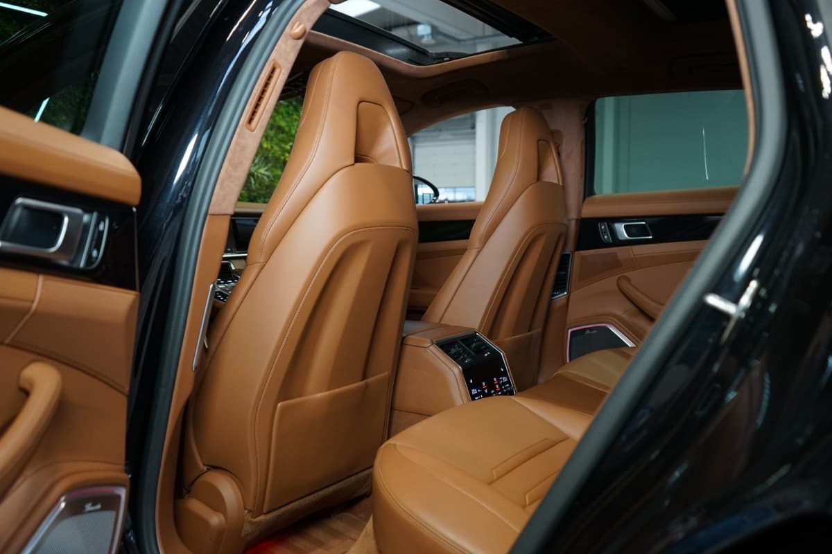 2022 Porsche Panamera - 17