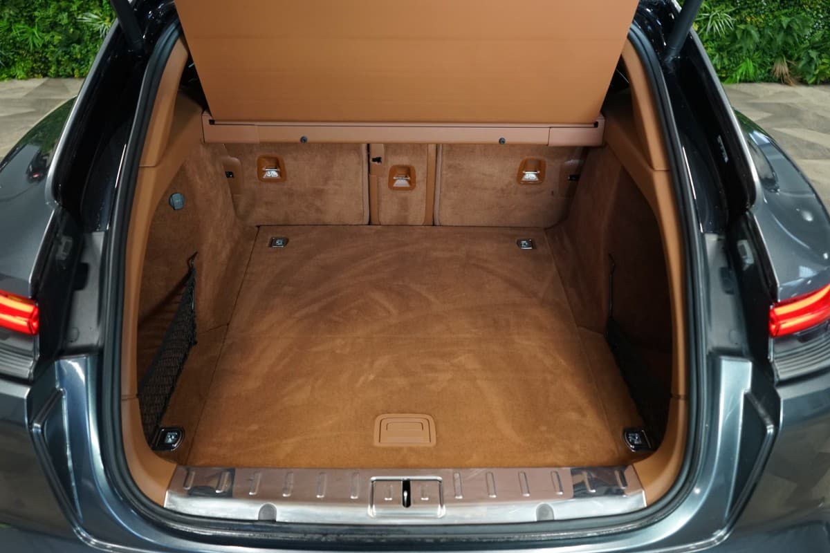 2022 Porsche Panamera - 20