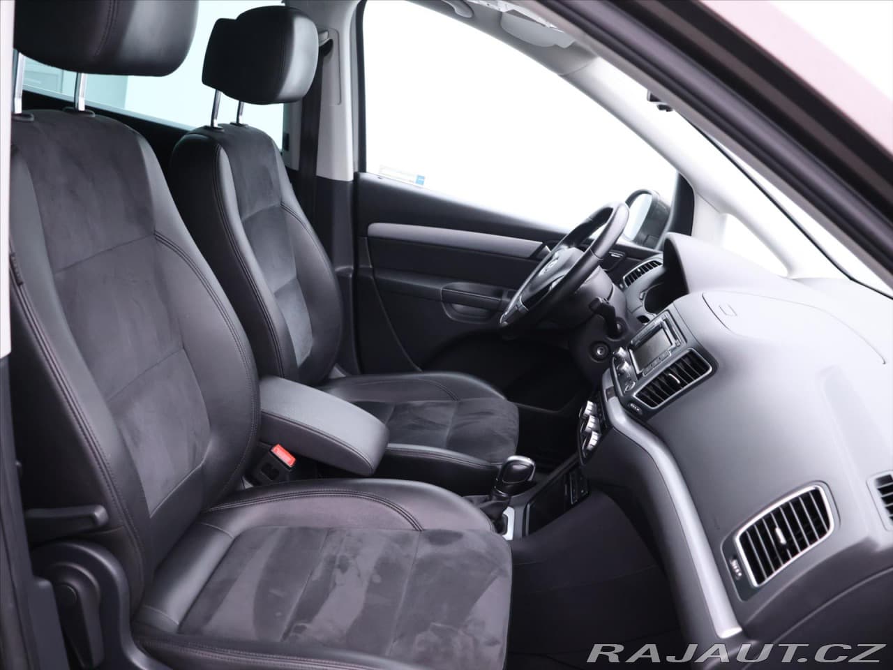 2015 Volkswagen Sharan - 12