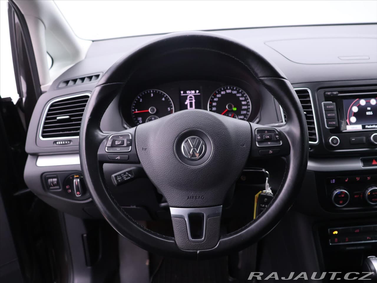 2015 Volkswagen Sharan - 20