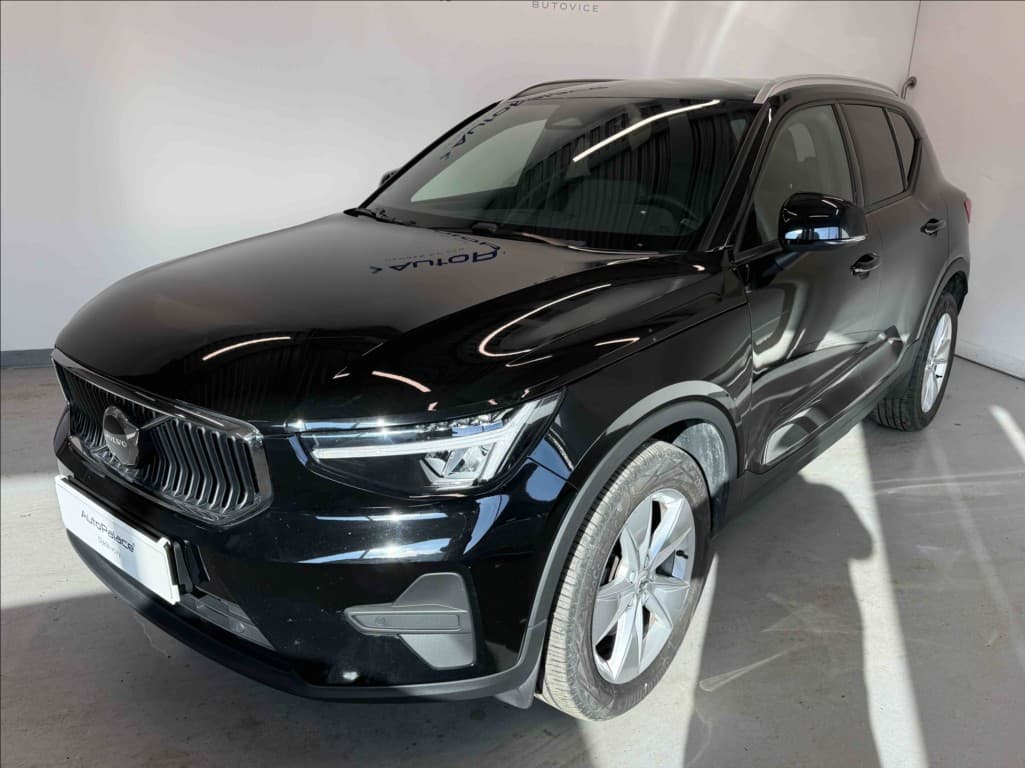 2022 Volvo XC40