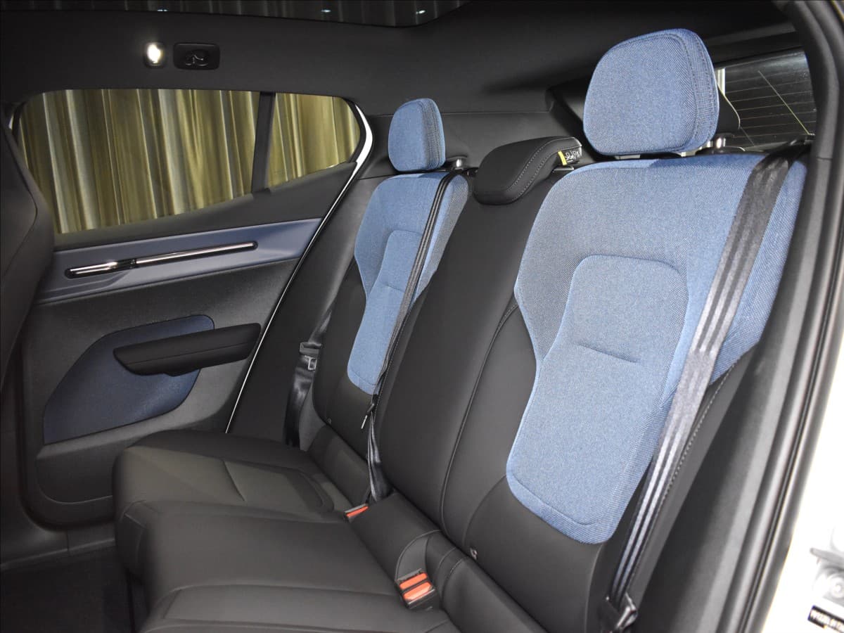 2026 Volvo Ex30 - 20