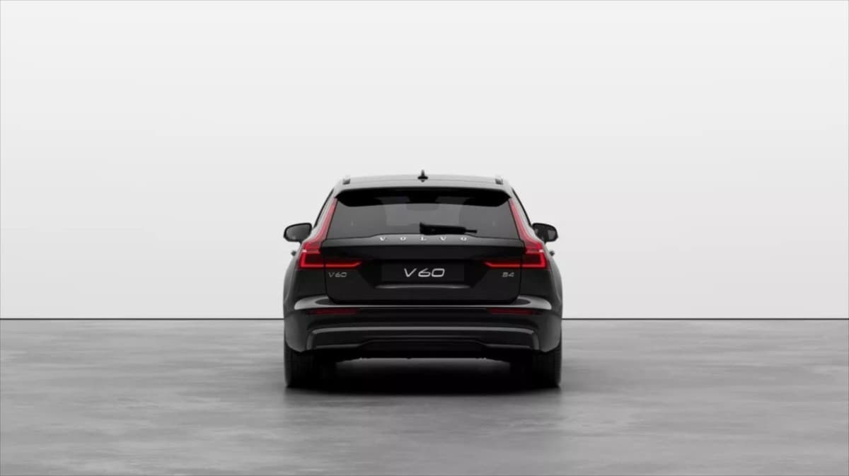 2025 Volvo V60 - 4