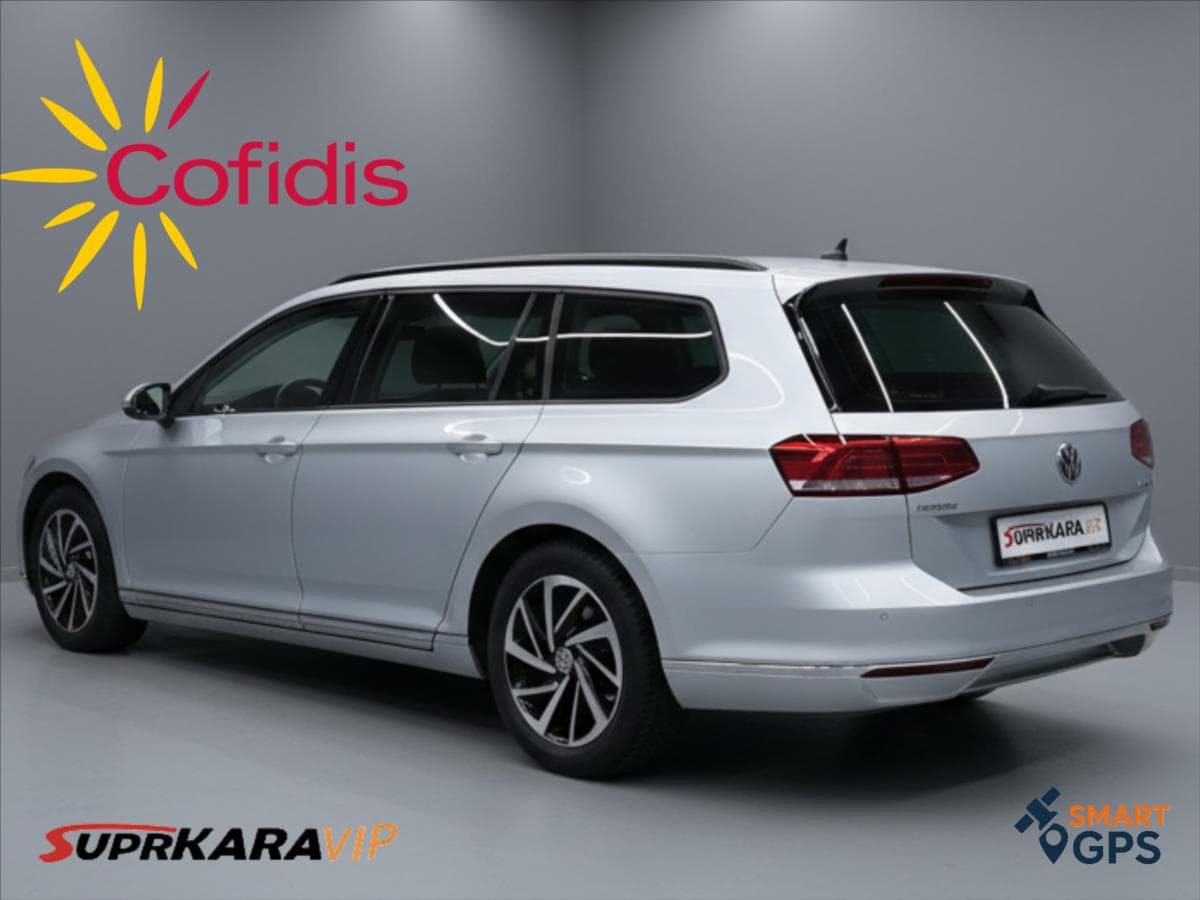 2016 Volkswagen Passat - 7