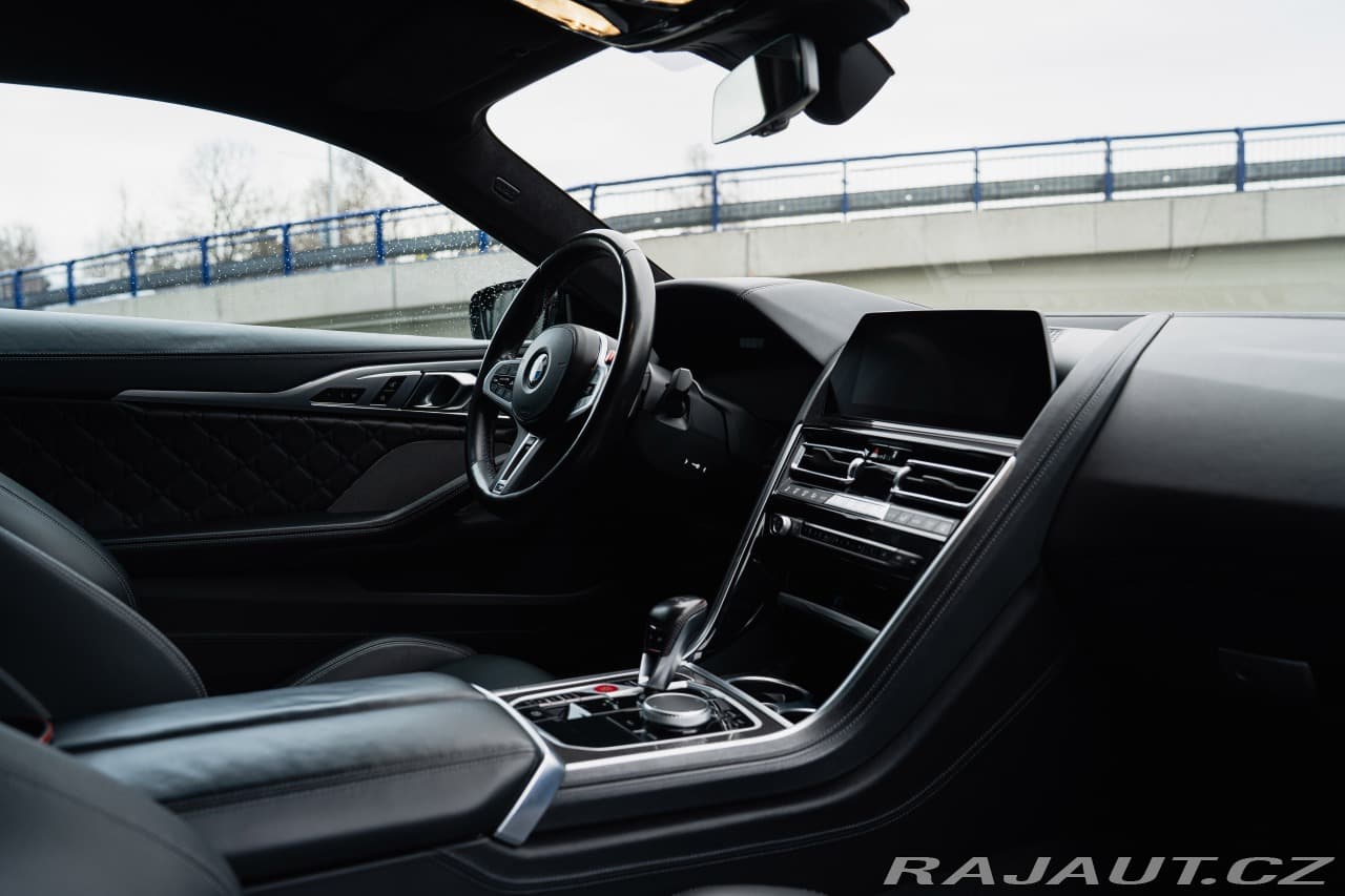 2022 BMW M8 - 10