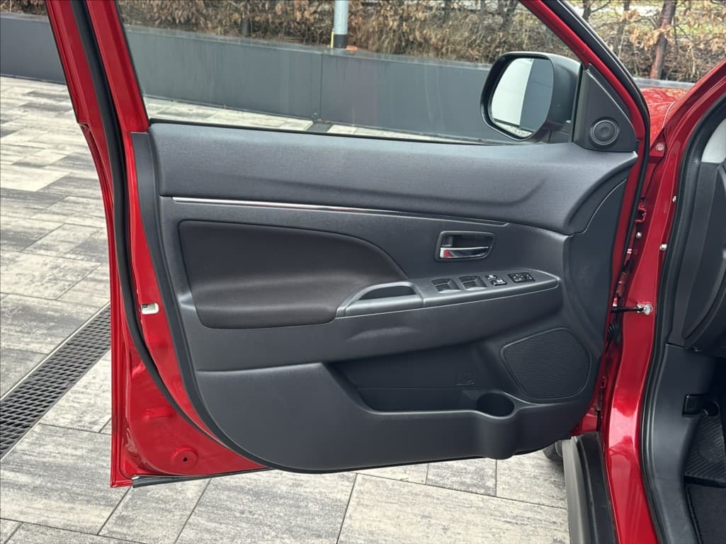 2019 Mitsubishi Asx - 12