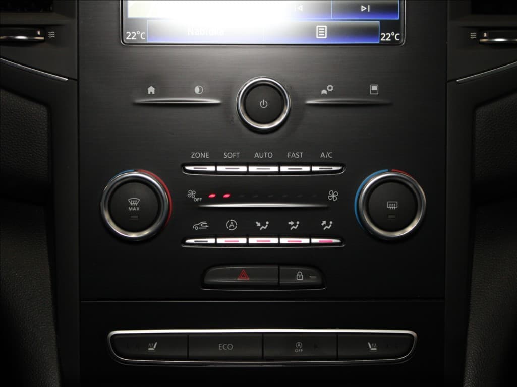 2019 Renault Megane - 13